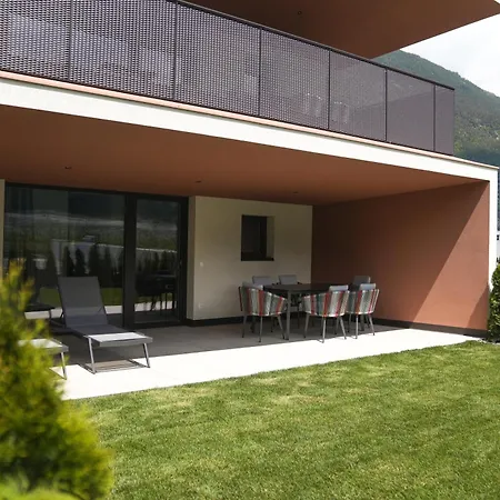 Montani Hotel apartamentowy Laces